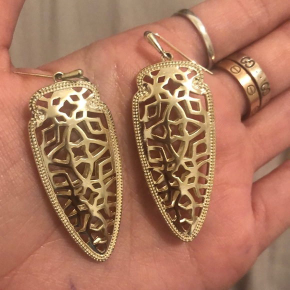 Kendra Scott Jewelry - Kendra Scott Gold Earrings Kendra Scott Jewelry - Kendra Scott Gold Earrings